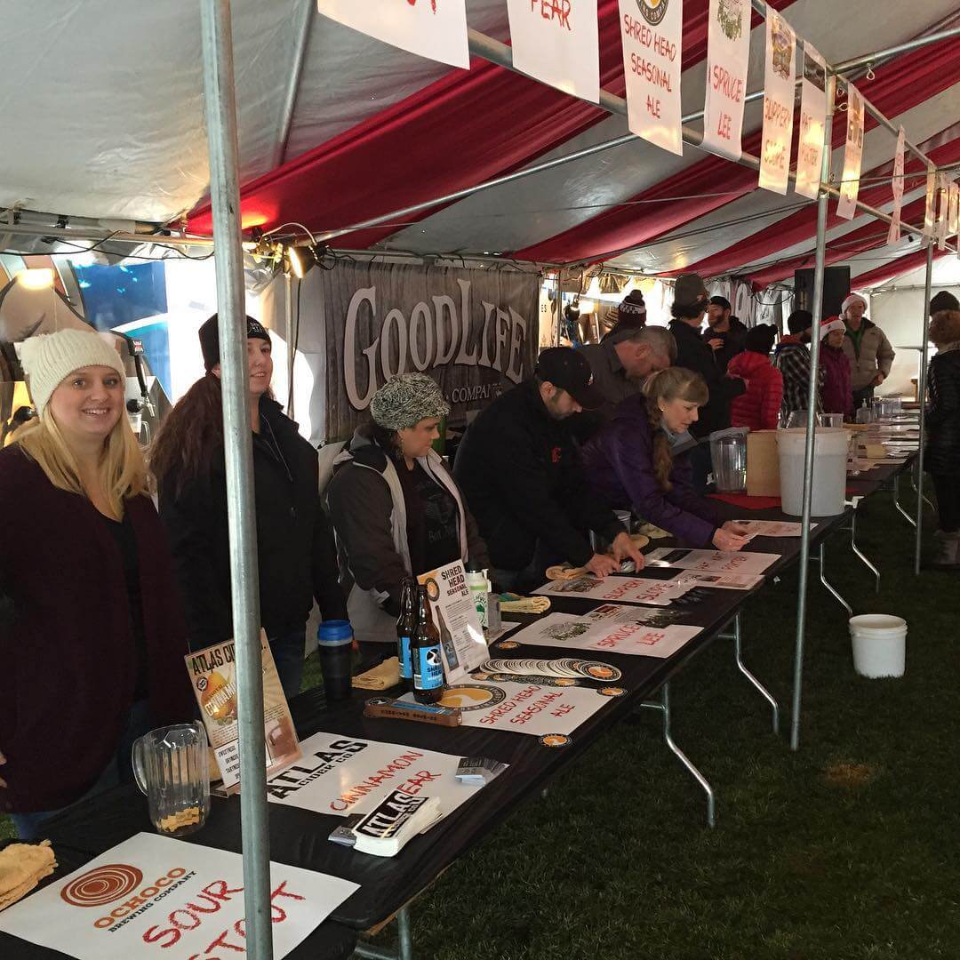 Central Oregon Winter Brewfest is on! #oregon #oregonbeer #winterbeer #craftbeer @draftmag @sourceweekly @bigfootbev #cannedbeer #inbend