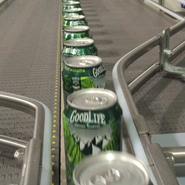 Fresh off the line and coming at ya! | #goodlifebrewing #bend #oregon #descenderipa #craftbeer #cannedbeer