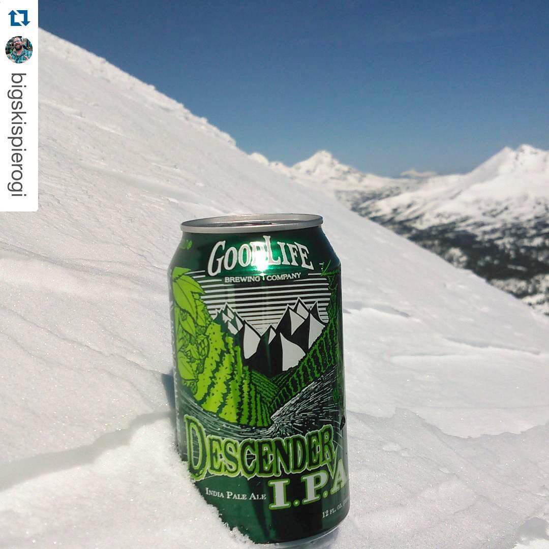 Just another spring day at #mtbachelor ????: @bigskispierogi | #goodlifebrewing #bend #oregon #descenderipa #ipa #cannedbeer #oregonbeer #untappd #beer #oregonexplored #pnwonderland #craftbeer