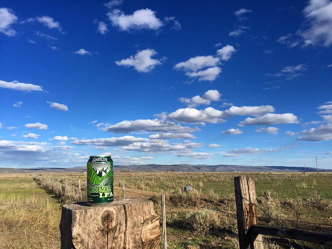 Where have you taken a can of @goodlifebrewing beer lately? | #goodlifebrewing #bend #oregon #descenderipa #oregonbeer #cannedbeer #craftbeer #untappd #thebeernation #clouds #oregonexplored #pnwonderland