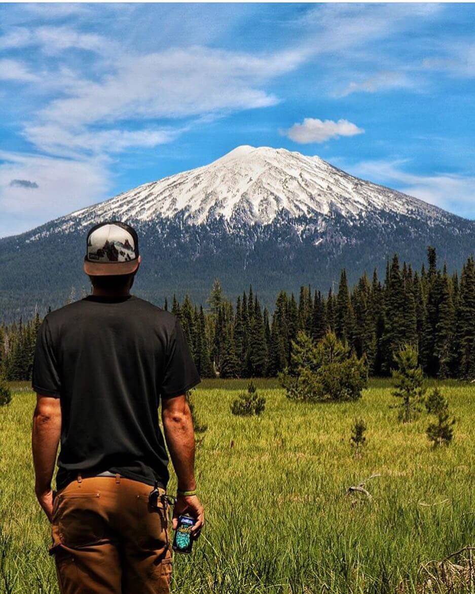 Dreaming of next year's lines at #mtbachelor 📸: @apapismo