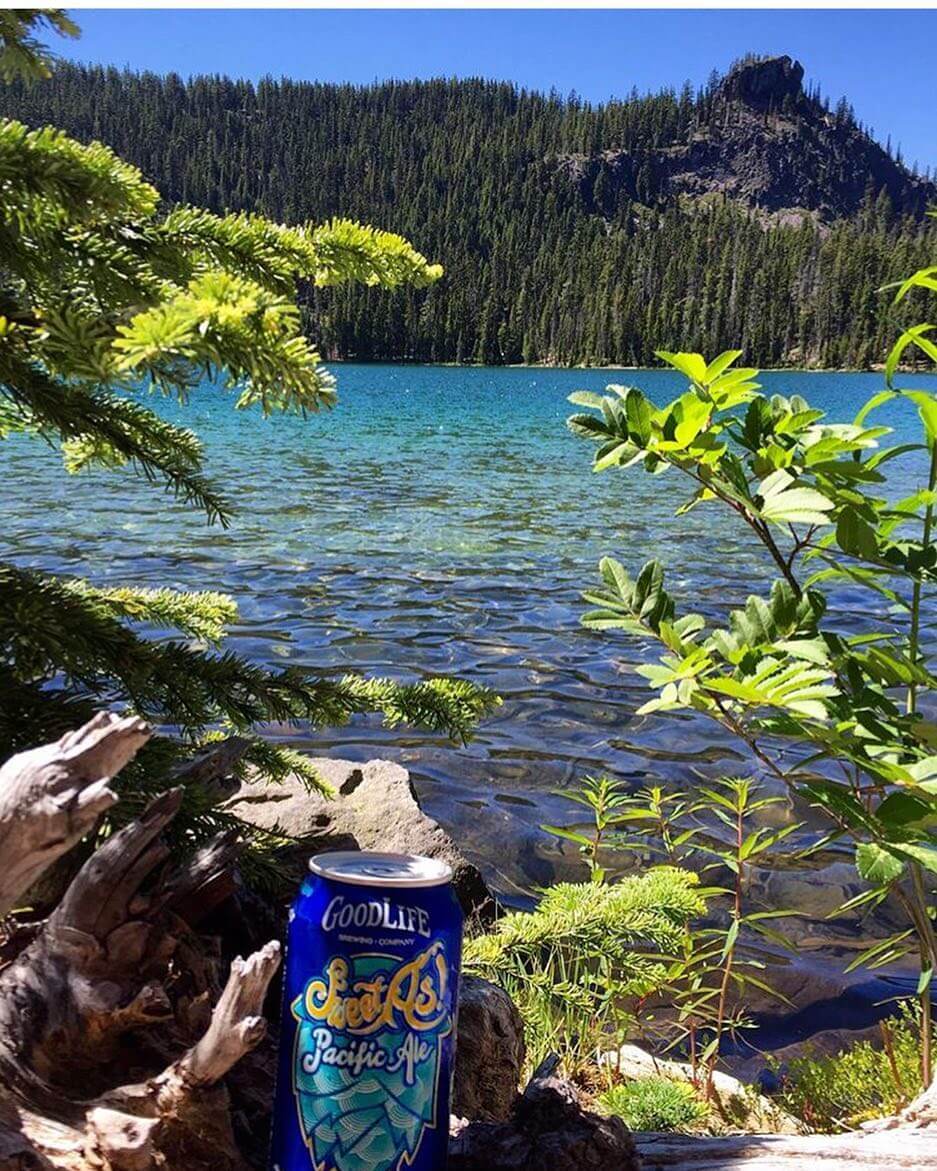 You can't beat lazy lake daze with a cold can of Sweet As! 📷: @savannariggins  #goodlifebrewing #sweetaspacificale #lazylakedaze #adventurousales