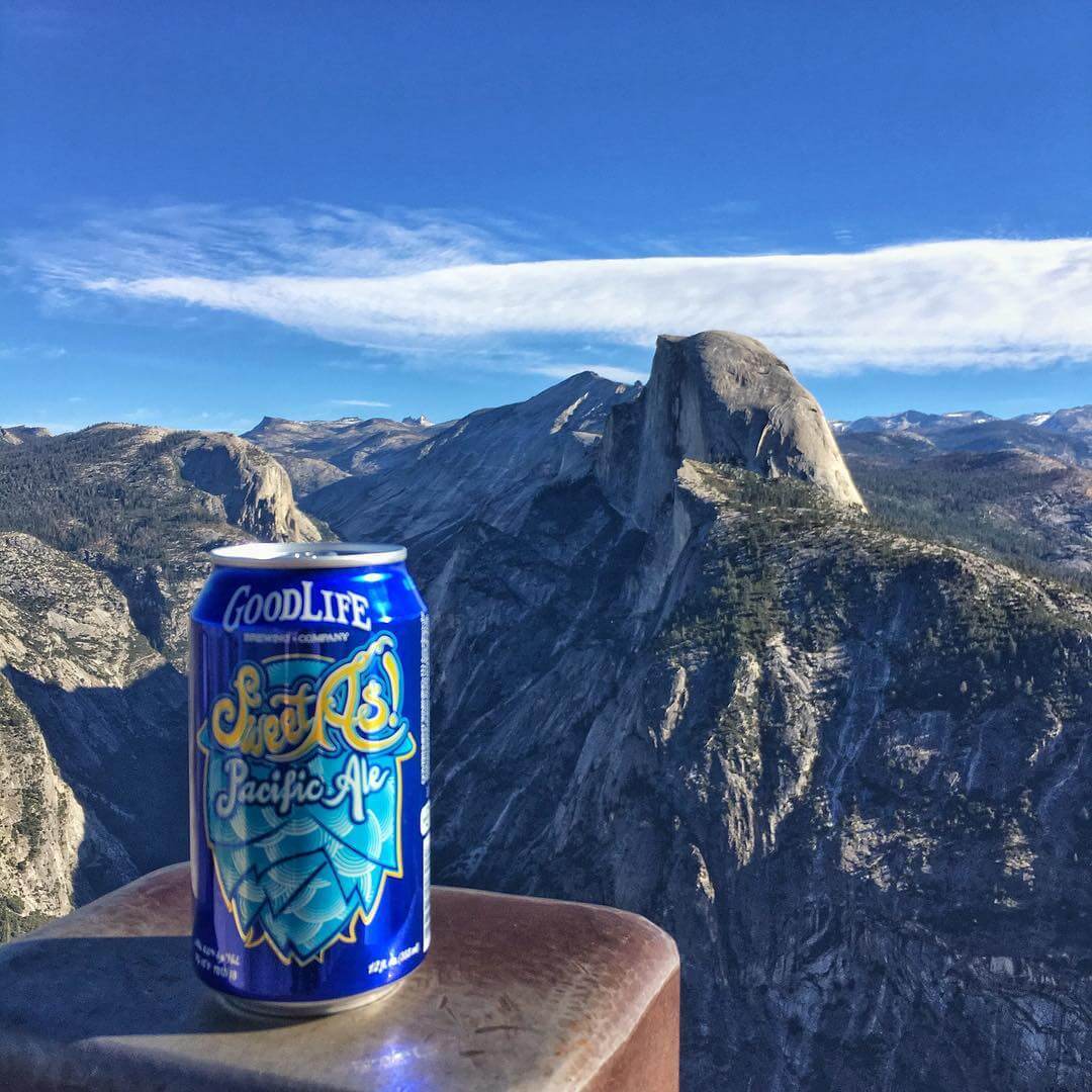 An #adventurousales photo by @nomajolly! 🍺 🍺 🍺 #goodlifebrewing #goodlife #life #bend #oregon #craftbeer #craftbeerlife #craftbeerporn #instabeer #beerme #beeroftheday #picoftheday #thebeernation #beertography #drinklocal #adventurousales #halfdome #yosemite #yosemitenationalpark #nationalparks