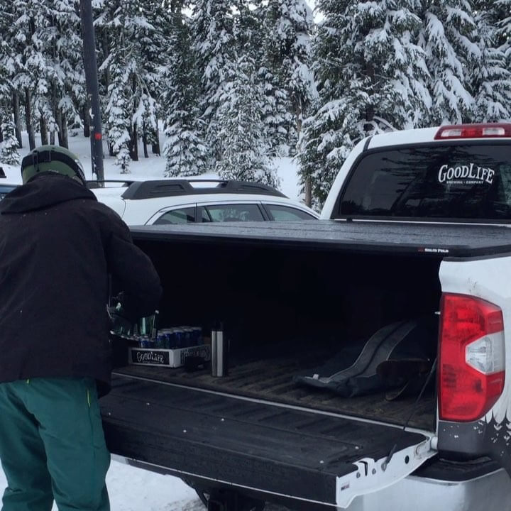 Don't forget to grab a 6 pack on your way to #mtbachelor this morning!  There's not much better than a cold beer after making some turns with friends! Here is a video from yesterday demonstrating proper technique!