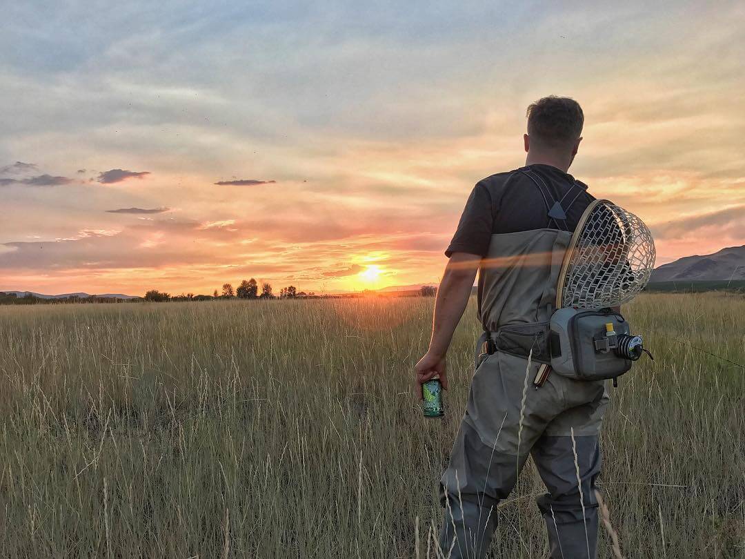 All of the fires in the #pnw have been brewing up some epic #sunsets so we decided to get out of the house and beat the heat with a cold Descender for #national #ipaday! #adventurousales