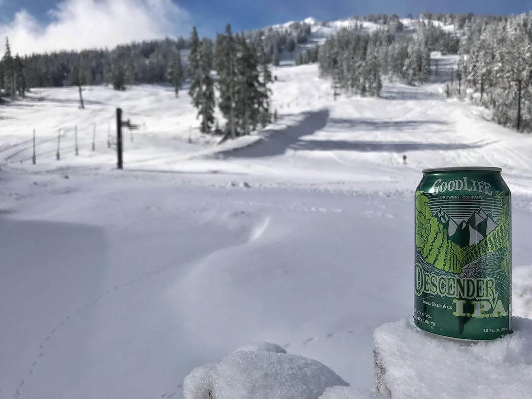 This definitely wasn’t the finish to summer we expected but we can’t complain with some awesome first turns @mtbachelor followed by a Descender IPA!