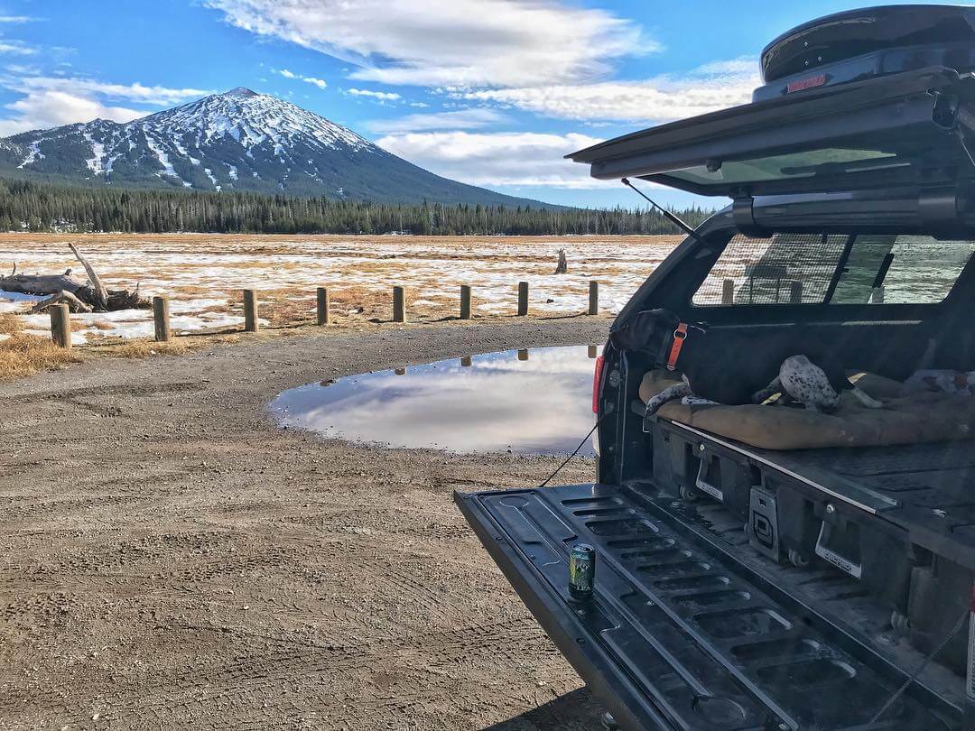 Who’s ready to be #tailgating @mtbachelor this #winter?! We definitely are! #descenderipa