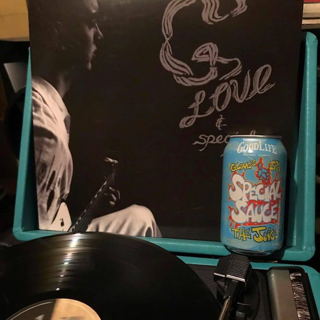 Every good party starts with good music and good beer. You know @phillyglove’s got the tunes, we got the brews, so where’s the party at this weekend?! #whatsyourgoodlife 
Photo : @zackthestogieman