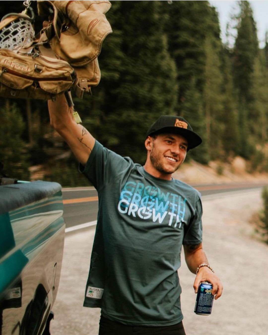 Grab your gear and get ready for the weekend cuz it’s going to be a good one! 📸: @johnnybouvier