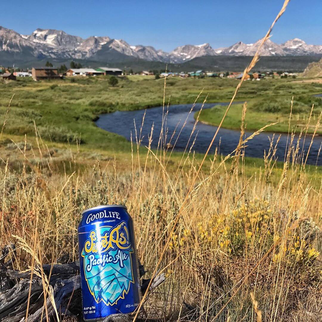 Jagged peaks and a smooth beer! #goodlifebrewing #sweetaspacificale