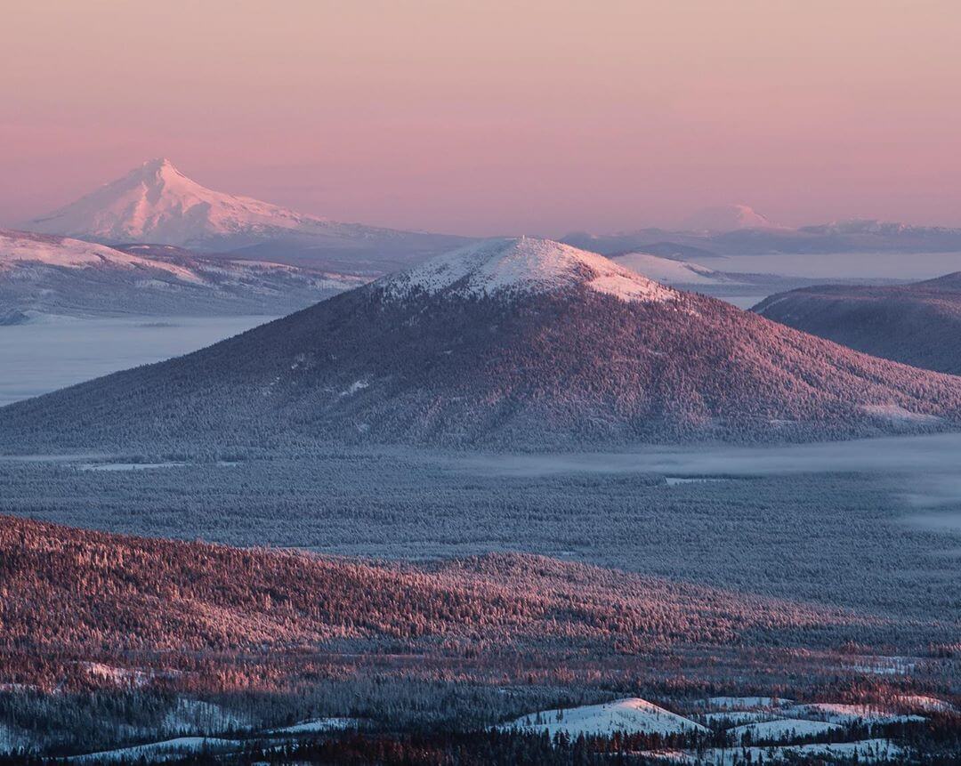 No matter if you celebrate Valentine’s Day or not, we can all agree that 161 years of Oregon being a state is a beautiful thing! Happy Birthday Oregon and Happy Valentines Day!