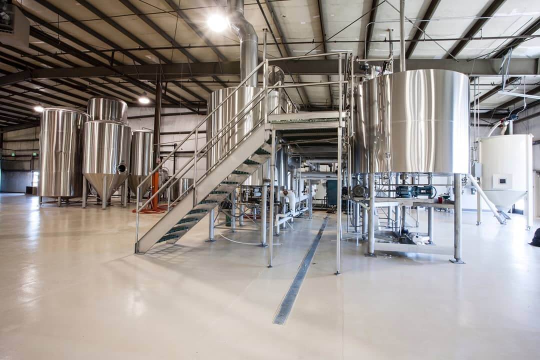 Throwback Thursday: May 2011 before we opened our doors. Sparkling clean floors, only 4 tanks of fermentation, no canning line yet, and big dreams! My how it has grown. Cheers to a GoodLife!
🍻 Photo: @dangersoup