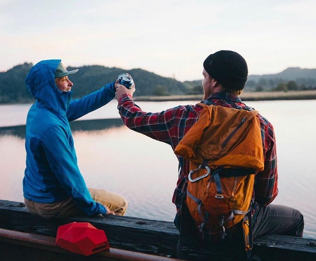 You did it! You survived the week and made it to Friday. Cheers to the weekend! #goodlifebrewing #whatsyourgoodlife 
Photo: @jonmoore_